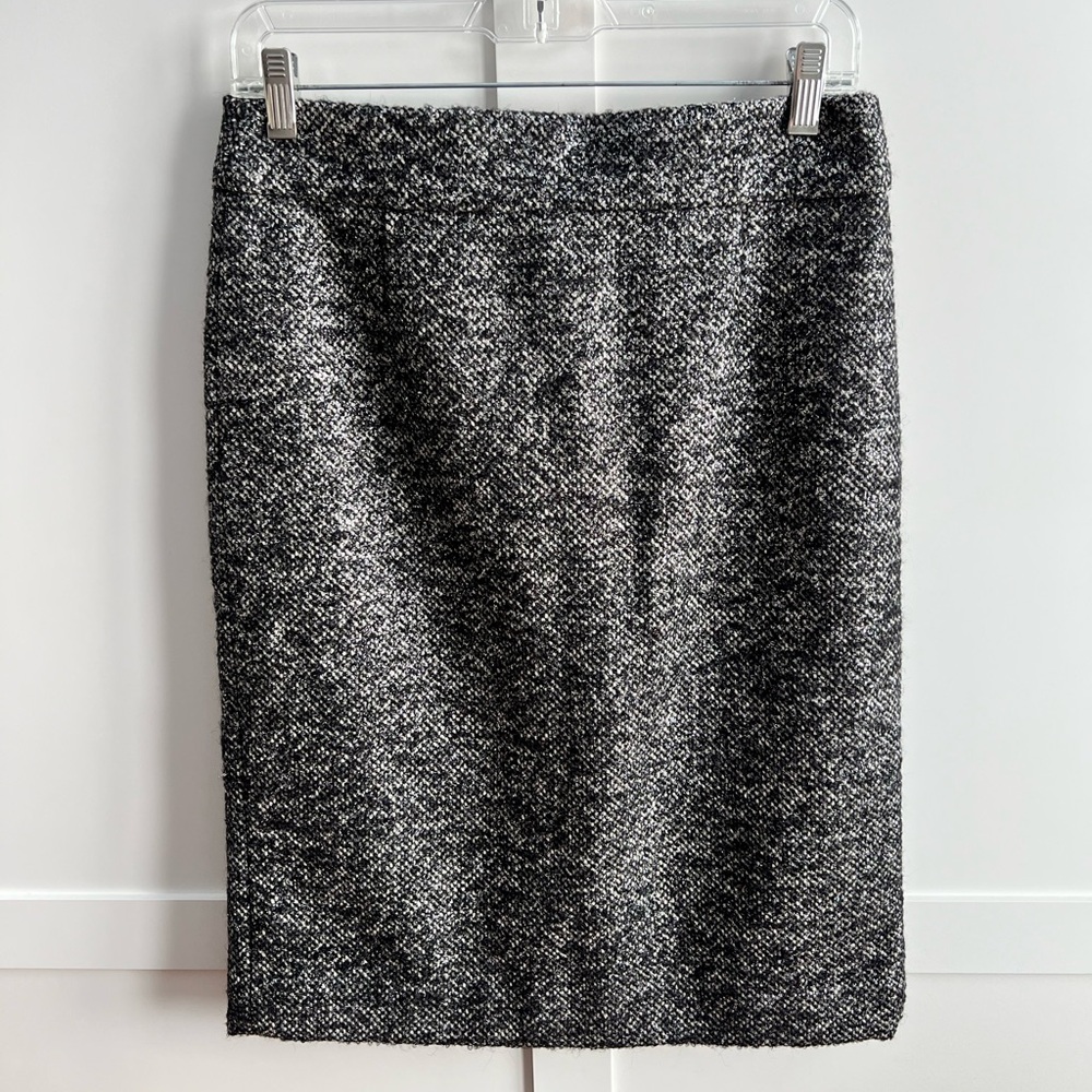 *SOLD* J. Crew Black and Silver Tweed Pencil Skirt, size 4